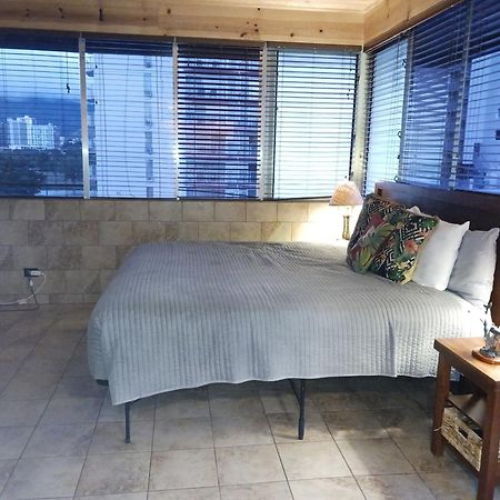 Aparthotel Hawaiian King Honolulu Habitación foto